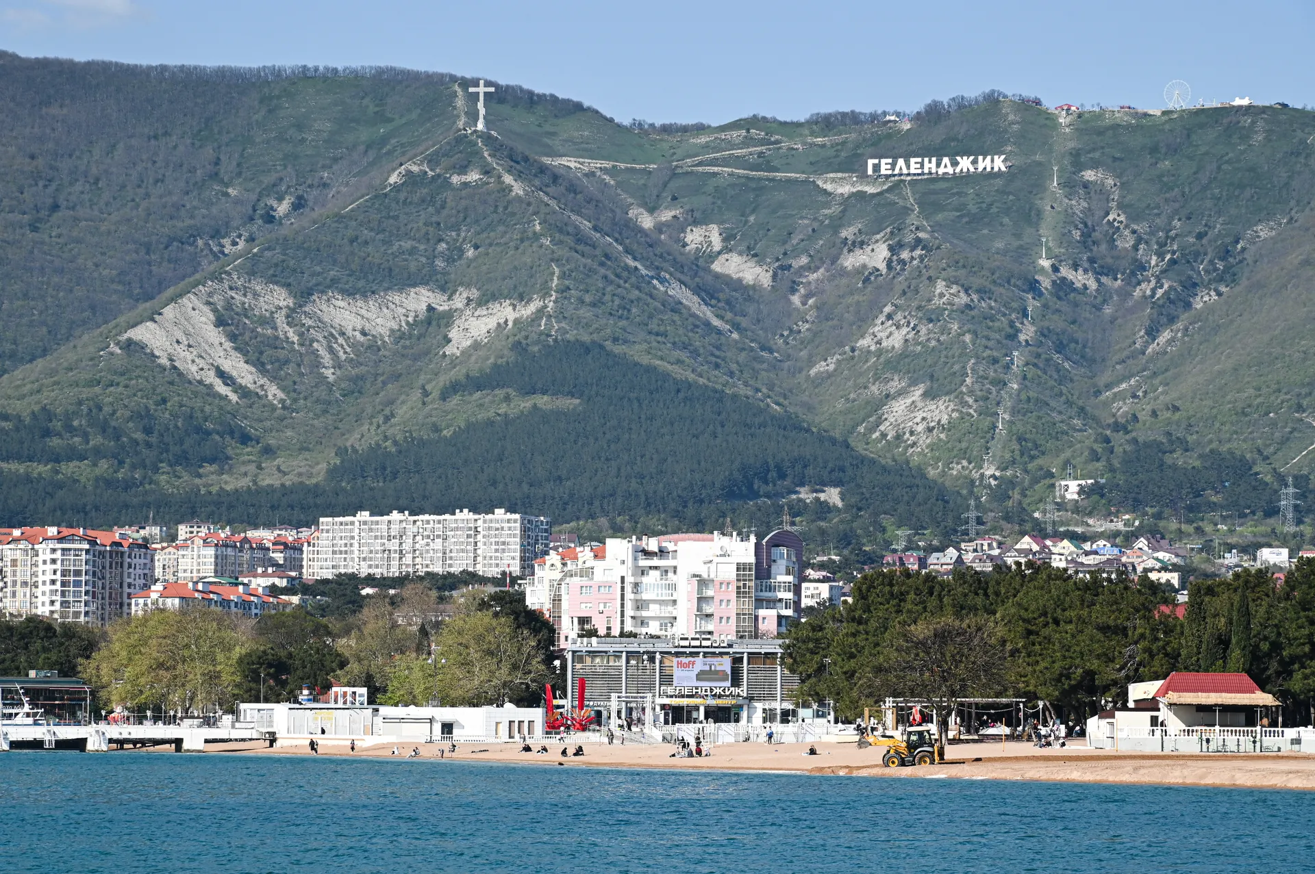 Краснодарский край. Геленджик. Вид на город