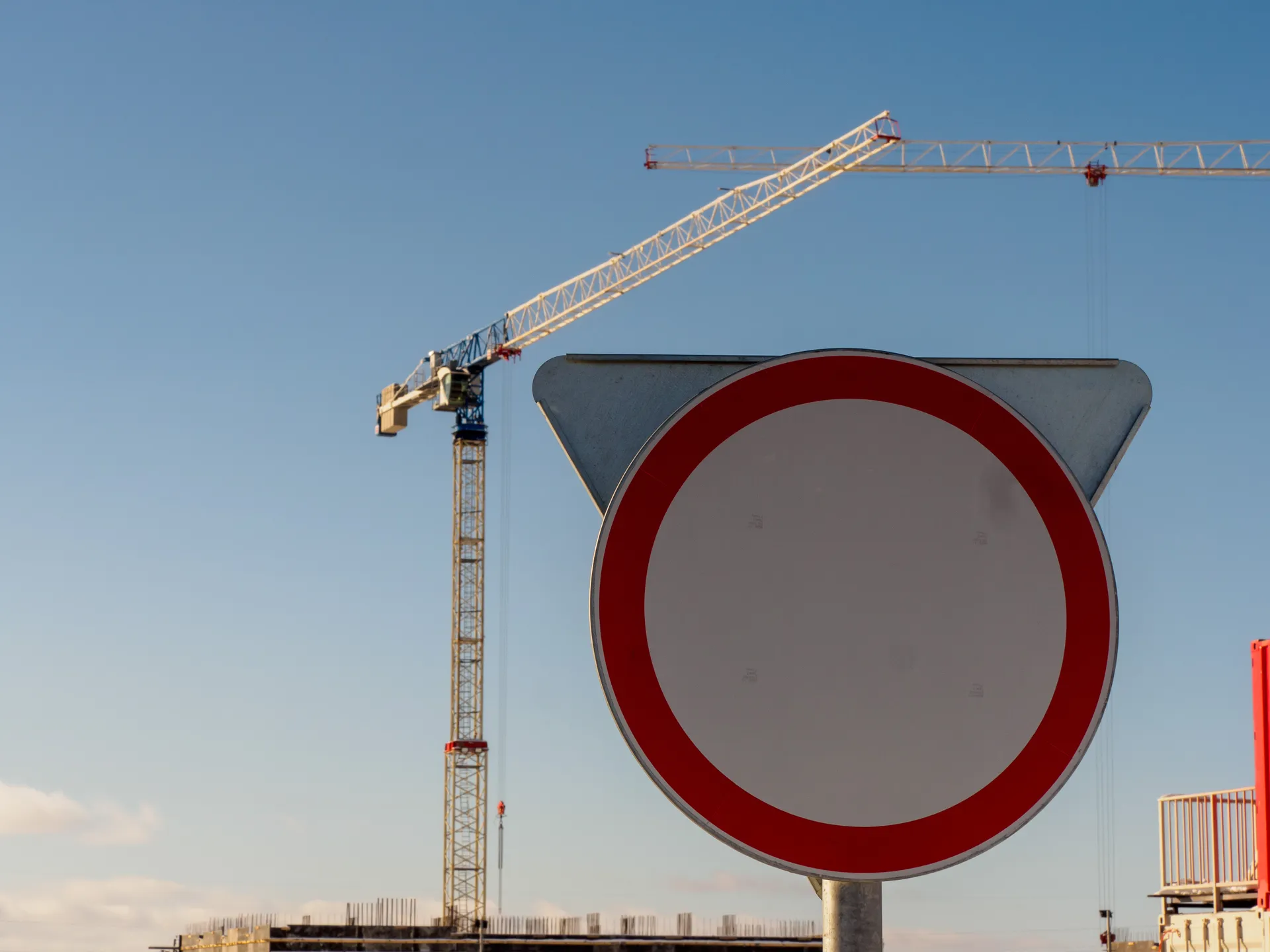 Знак «Движение запрещено»