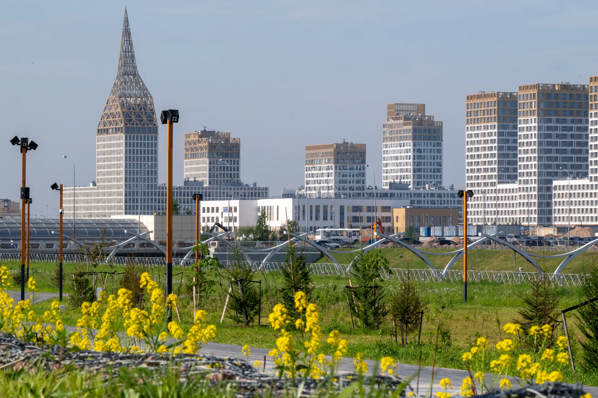 Санкт-Петербург. Вид на намывные территории у Васильевского острова.