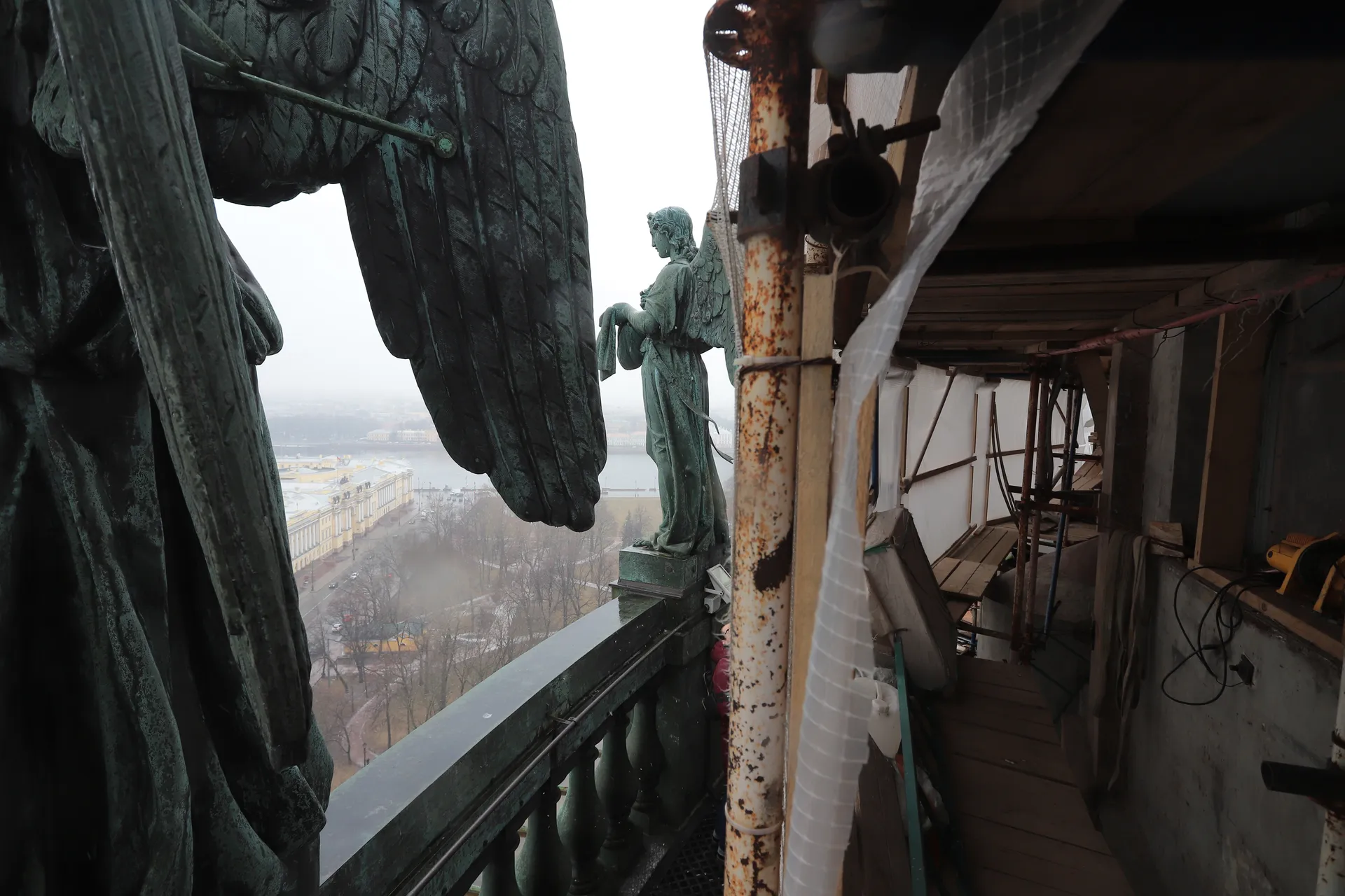 Реставрационные работы Исаакиевского собора