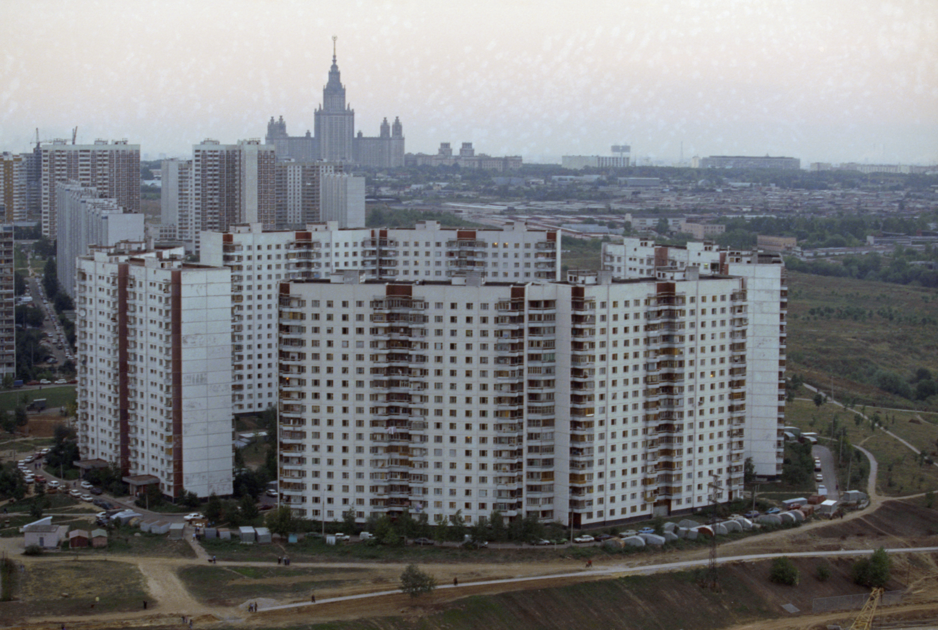 Дома серии П-44, Москва, вид с воздушного шара на район Раменки