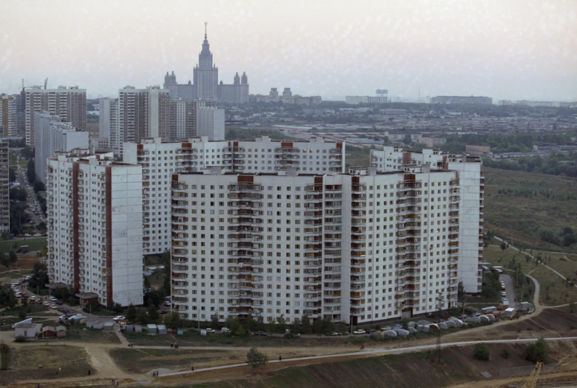 Дома серии П-44, Москва, вид с воздушного шара на район Раменки