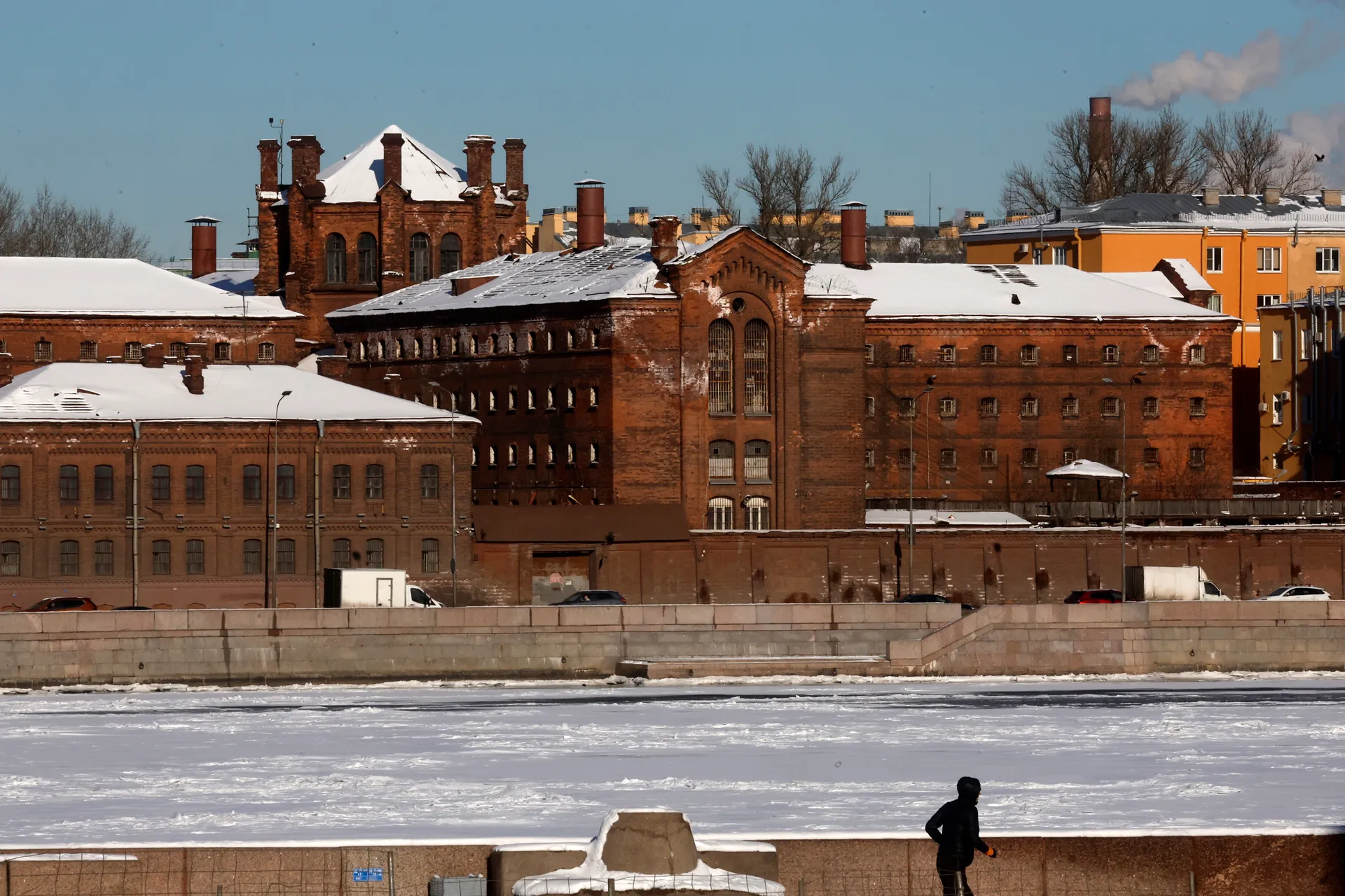 Санкт-Петербург. Вид на здания бывшего следственного изолятора №1 «Кресты»