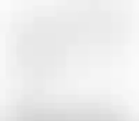 Сравнение средних ставок аренды 1-к. квартир и студий в целом по городу и в районах университетов (август 2025 г.)