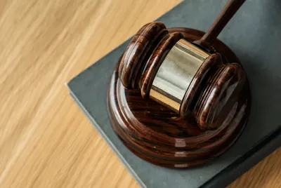 Суд взыскал с «Самолета» 682,3 млн рублей долга рекламному агентству_9174