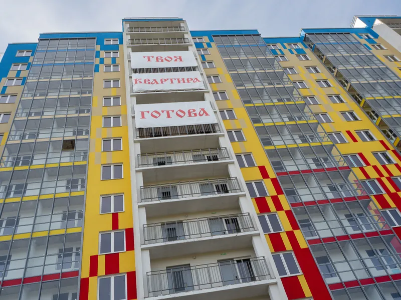 Продажи жилья в новостройках в начале лета 2026 года выросли более, чем на треть_7550