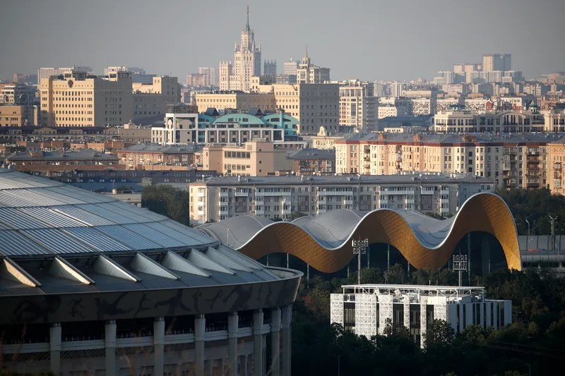 Разрыв стоимости «квадрата» в Москве между самым дорогим и дешевым жильем достиг 29 раз_4898